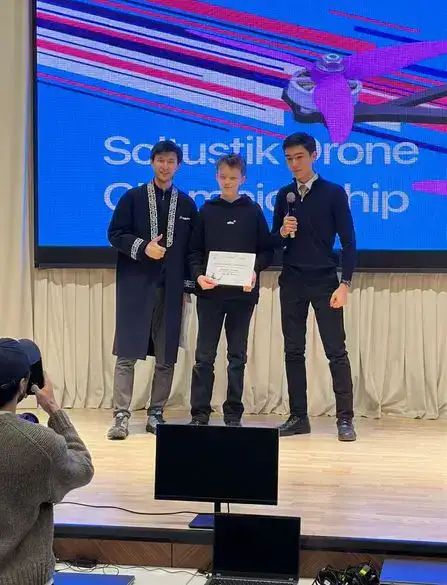 Школьник из Караганды взял четыре золота на чемпионатах страны по дрон-рейсингу (5)