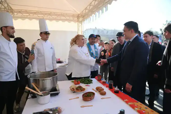 ШЫМКЕНТ: ПРОХОДИТ МЕЖДУНАРОДНЫЙ ГАСТРОНОМИЧЕСКИЙ ФЕСТИВАЛЬ «DAMDASTOUR» (5)