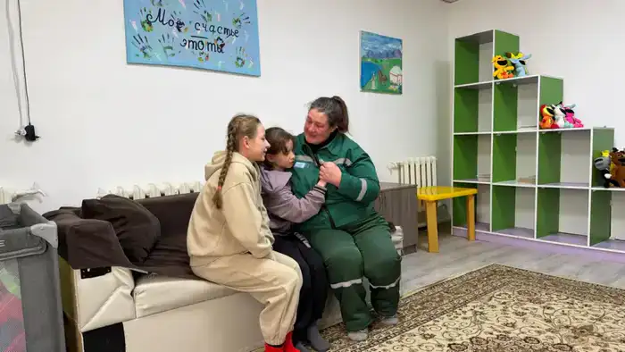 Четыре года в разлуке: встреча, которая трогает сердце