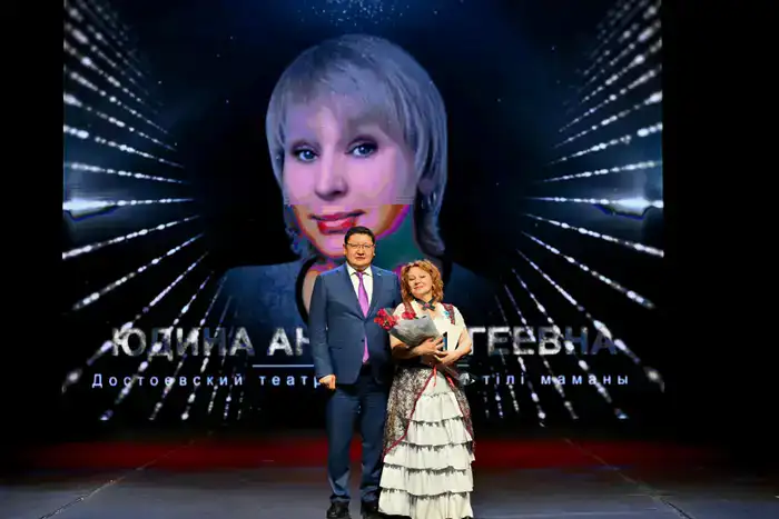 В области Абай чествовали актеров в честь Международного дня театра (8)