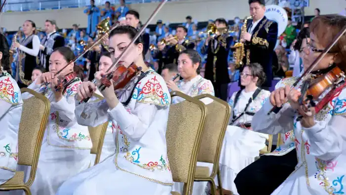 Кюй «Шернияз» и песня «Наурыз» прозвучали в исполнении 5 тысяч музыкантов в Астане (9)