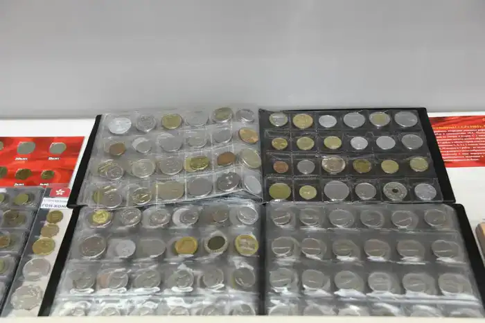 «Закон и порядок»: необычную коллекцию ученика презентовали в столичной школе (4)