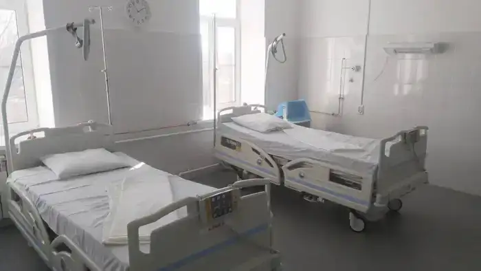 В Курчумском районе капитально отремонтировали районную больницу (4)