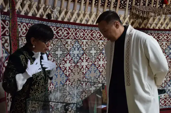 В Алматы прошел первый день книжного фестиваля KitapFest-2026 (6)