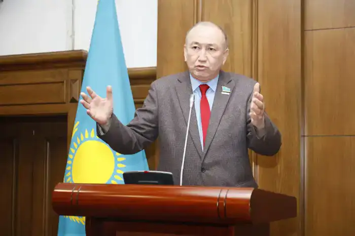 Представители общенациональной коалиции обсудили проект новой Конституции с представителями торговой отрасли (7)