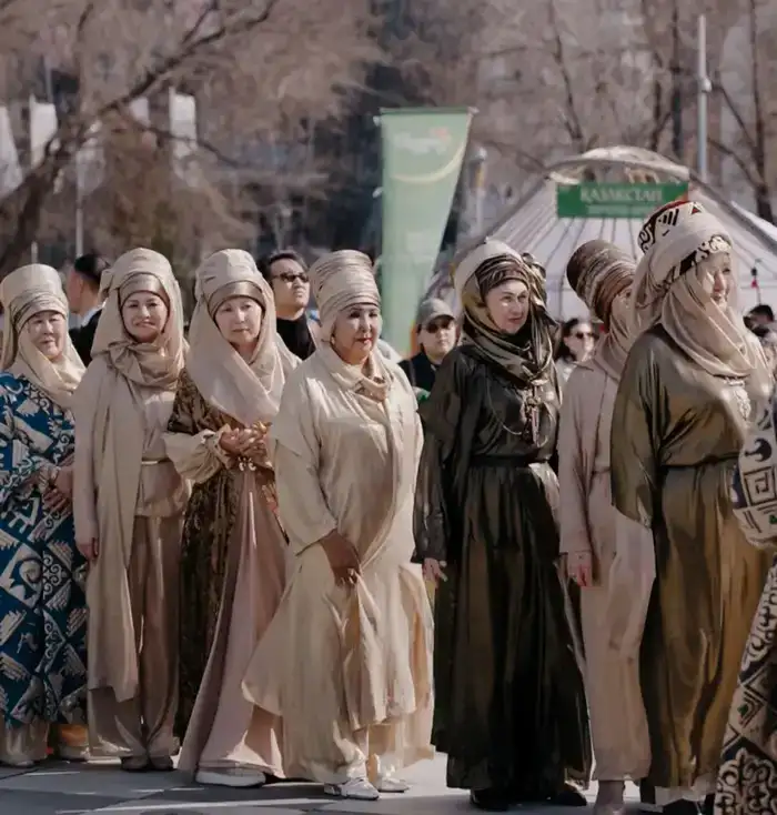 Модный показ бабушек прошёл в Алматы