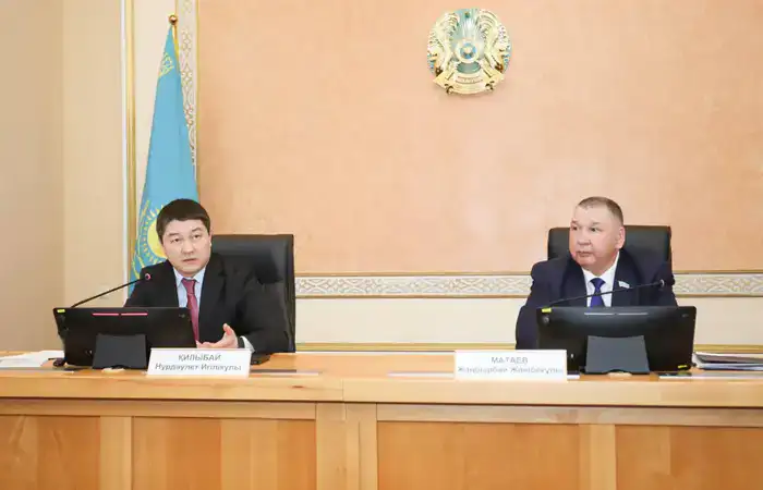 Состоялась внеочередная XXVI сессия Мангистауского областного маслихата (5)
