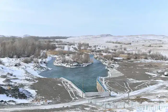 Вице-премьер Канат Бозумбаев ознакомился с ходом противопаводковых мероприятий в области Абай (8)