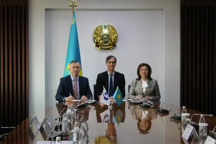 Агентство, Национальный Банк и ЕБРР подписали Меморандум о взаимопонимании и сотрудничестве (3)
