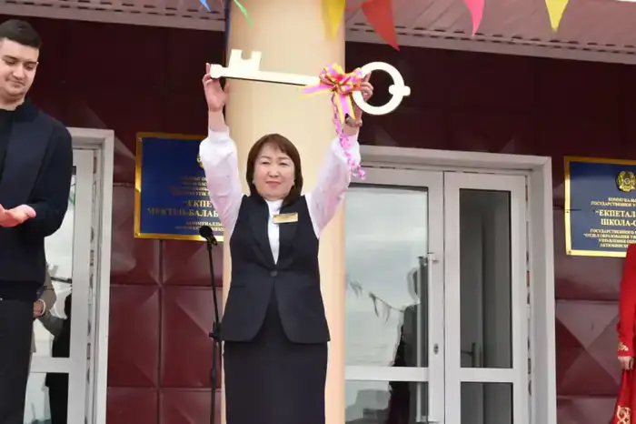 В Уиле открыли современный школьно-дошкольный комплекс (6)