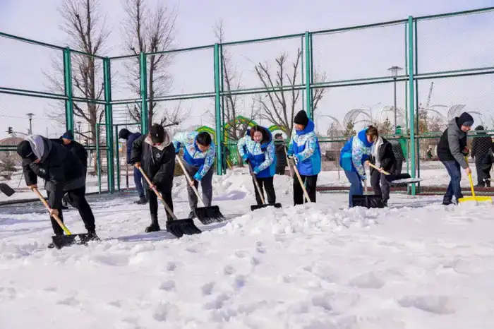 В Астане пройдет День очищения с акциями по уборке снега и мусора