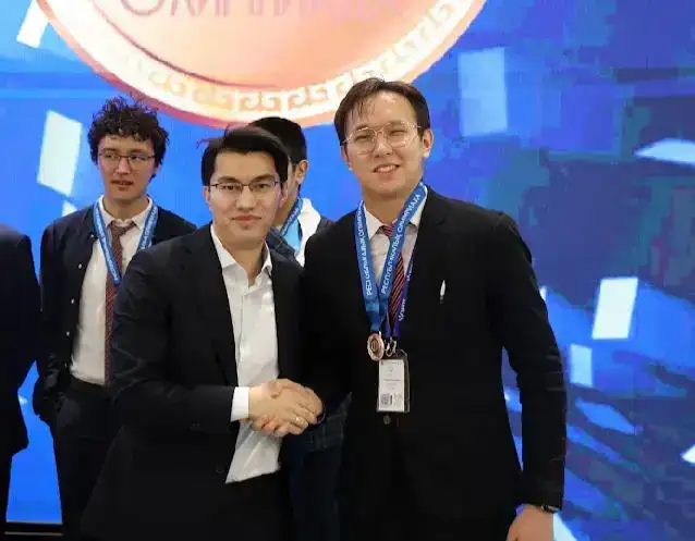 Карагандинские школьники стали призёрами республиканской олимпиады по экономике и финансам (3)