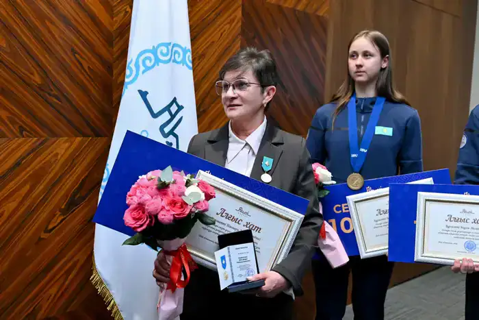 В области Абай чествовали чемпионов мира (7)