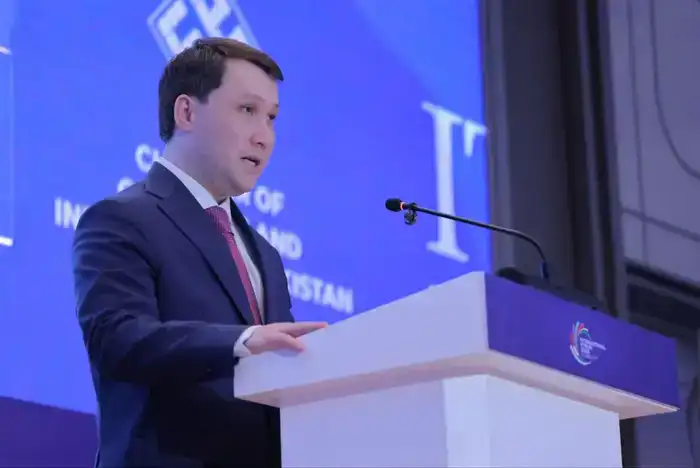 Казахстан принял участие в международном форуме «Италия – Центральная Азия (C5) + Азербайджан» (4)