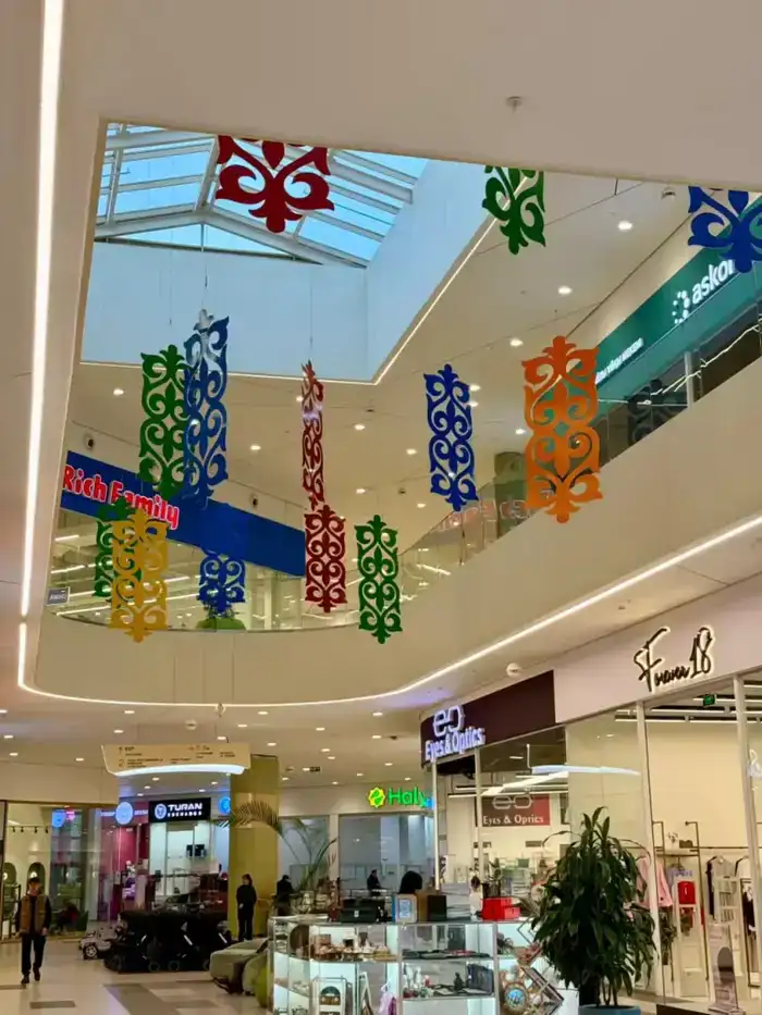 Праздничные скидки к Наурызу: в Алматы проходит акция Nauryz Sale (2)