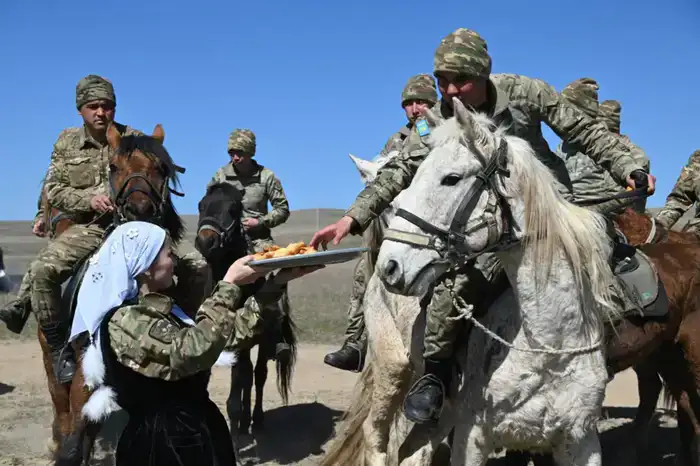 С начала года армейские спортсмены завоевали свыше ста медалей международного уровня (9)