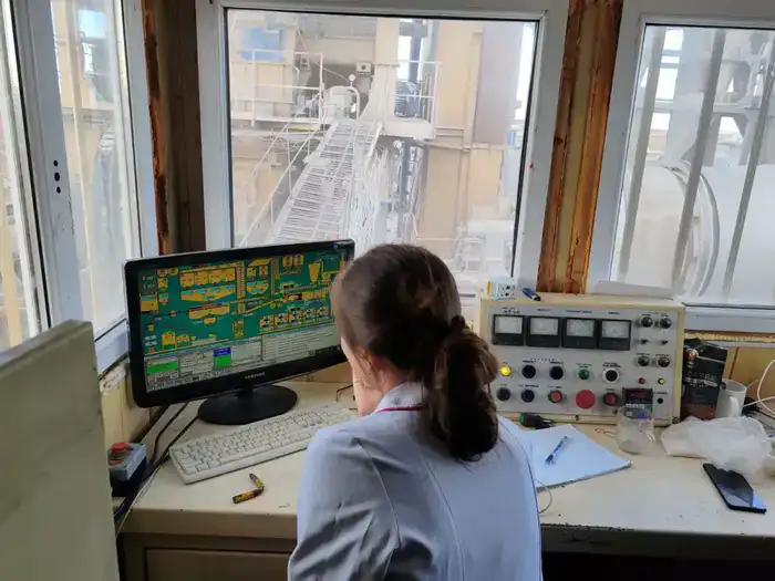 Школьница из Аягоза представила эко-асфальт из переработанных пластиковых отходов