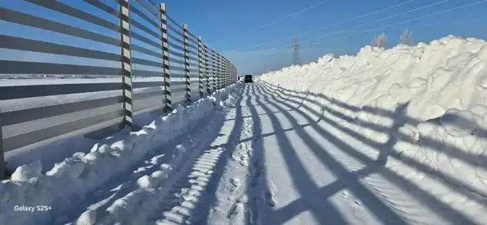 Зима без заносов: на трассе «Астана – Кокшетау» тестируют новую снегозащитную систему (8)