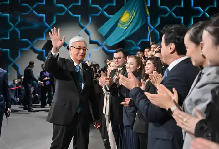 Казахстан: Поддержка новой Конституции как шаг к укреплению независимости и суверенитета
