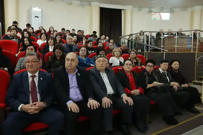 Новая Конституция - выбор народа (2)