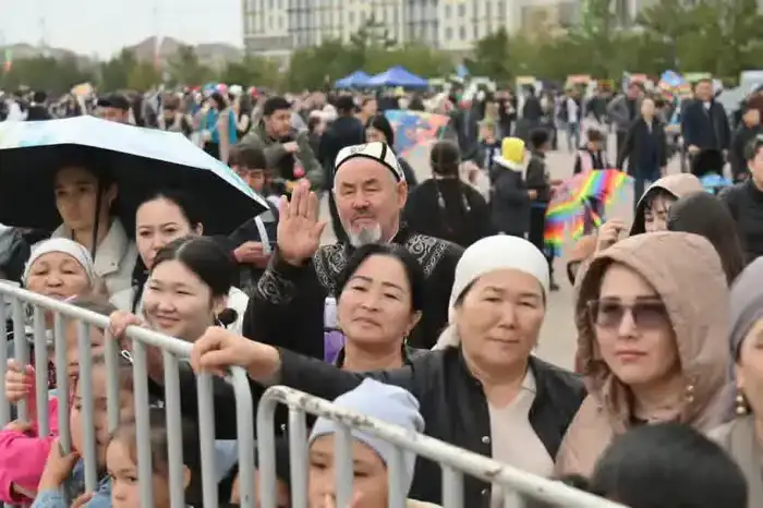 Праздник Наурыз в Шымкенте наполнил город музыкой и радостью (10)