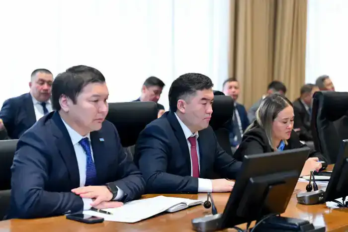 В Семее модернизируют крупные торговые рынки (10)