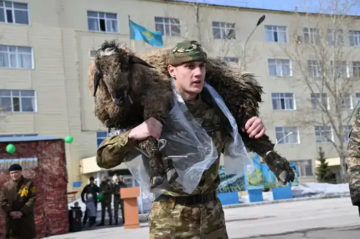 С начала года армейские спортсмены завоевали свыше ста медалей международного уровня (3)