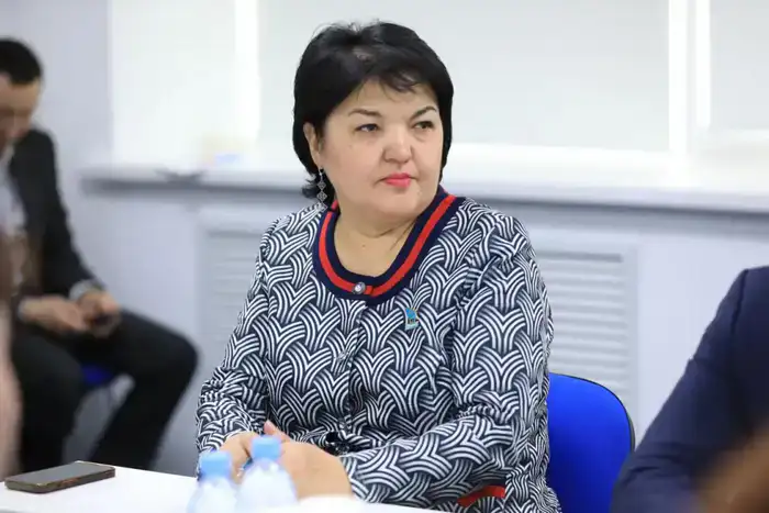 В Актобе аким области провел прием граждан (10)