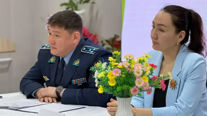 В Туркестанской области обсудили вопросы подростковой безопасности с учащимися старших классов