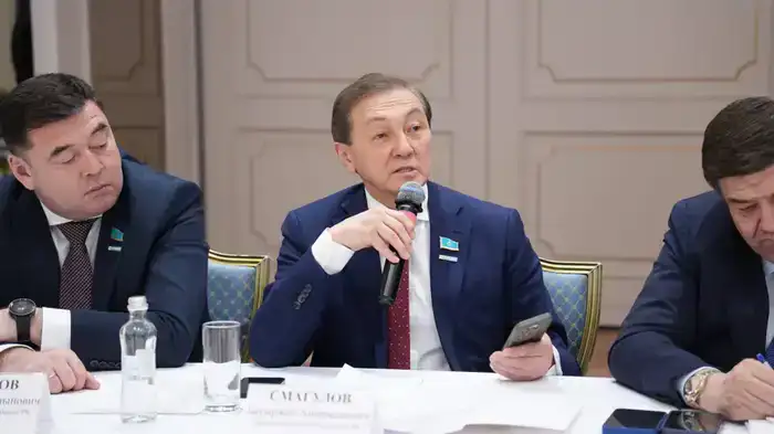 В Казахстане представлена новая модель системы управления отходами (2)