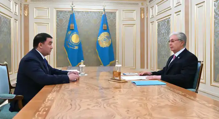Президент Токаев обсудил с акимом Туркестанской области экономический рост и инвестиции