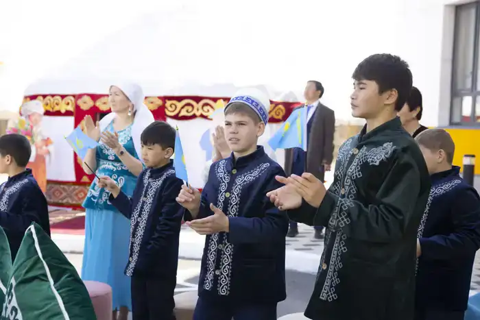 Наурыз с Султангазиевым: творческие деревья в Конаеве!