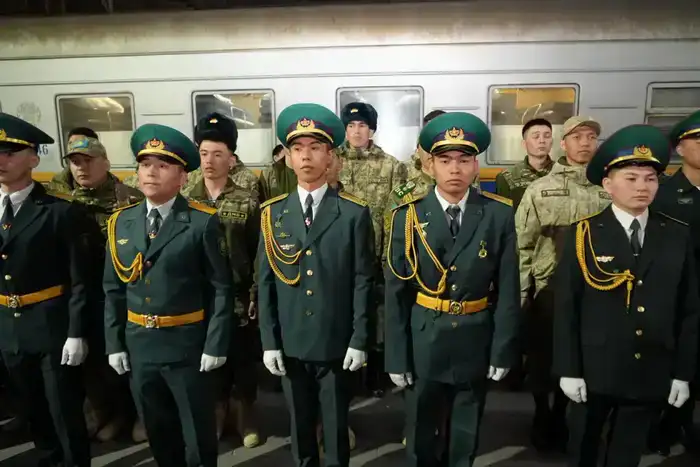 Возвращение солдат после весеннего призыва: влияние на семью и общество