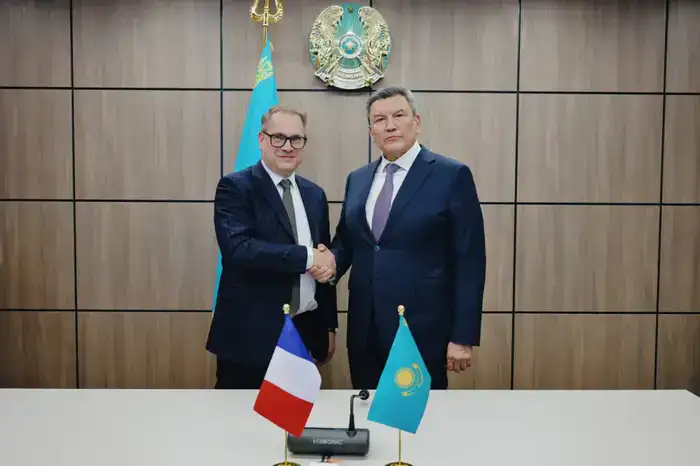 Аким Северо-Казахстанской области встретился с делегацией Франции (6)