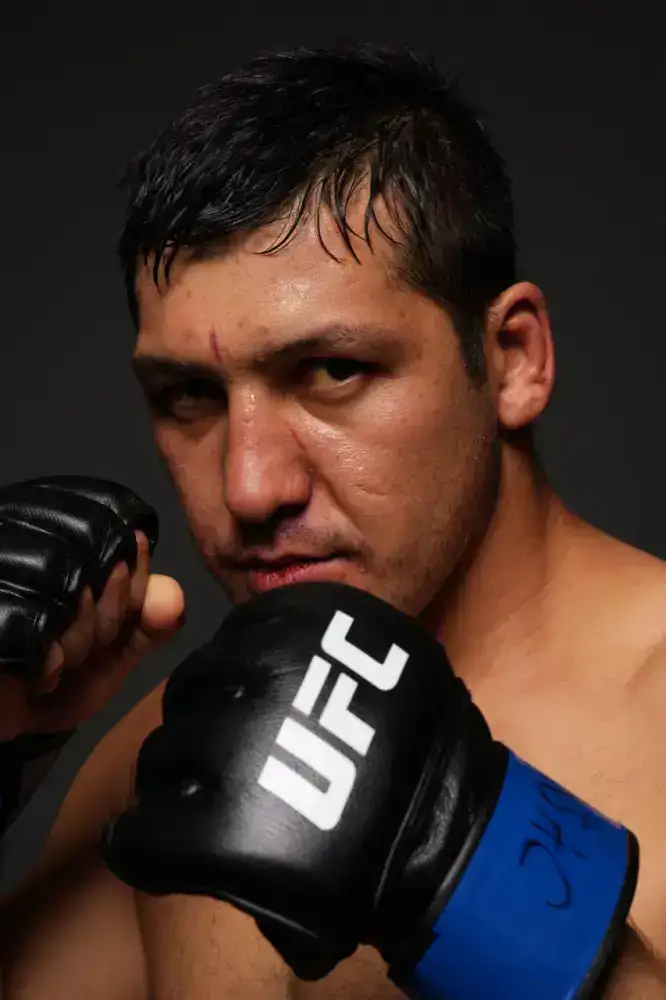 Военнослужащий Вооруженных сил Казахстана победил в турнире UFC 326 (2)