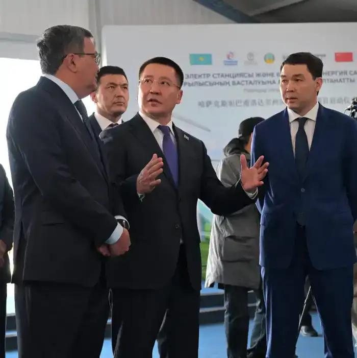 В Павлодарской области дан официальный старт реализации одного из крупнейших энергетических проектов Казахстана - строительства ветровой электростанции мощностью 1 ГВт с системой накопления энергии (3)