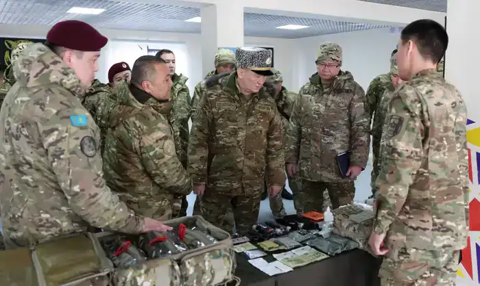 Министр обороны проинспектировал воинские части Сил специальных операций в Астане (5)