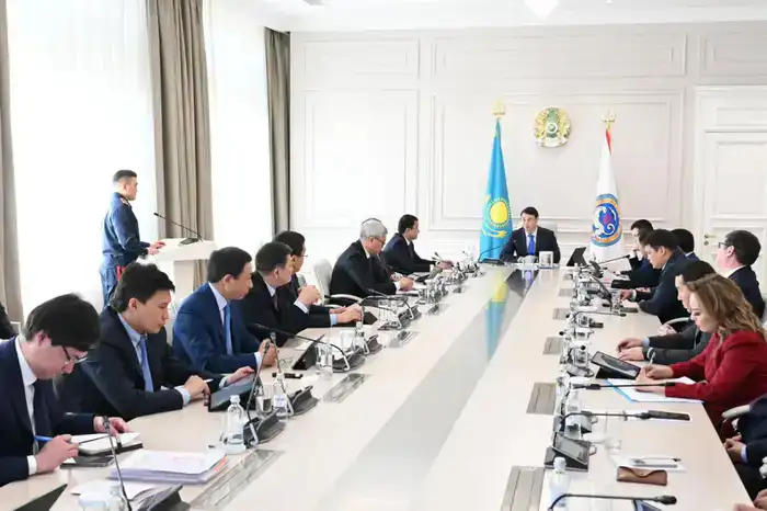 Дархан Сатыбалды поручил усилить меры по повышению безопасности на дорогах Алматы (2)