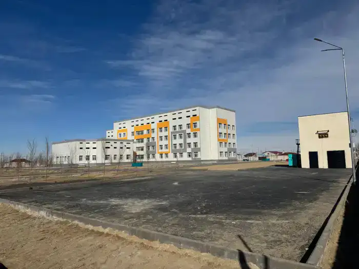 В АТЫРАУСКОЙ ОБЛАСТИ ДО КОНЦА ГОДА ВВЕДУТ В ЭКСПЛУАТАЦИЮ ШЕСТЬ МЕДИЦИНСКИХ ОБЪЕКТОВ (3)