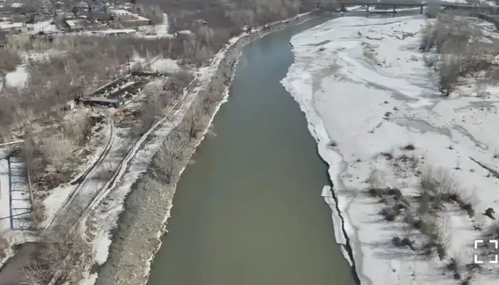 Интенсивное снеготаяние в ВКО: круглосуточный мониторинг паводков