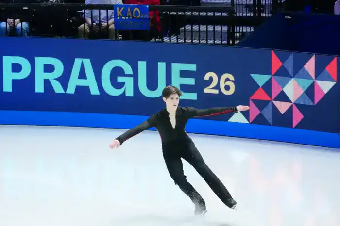 Диас Джиренбаев дебютировал на чемпионате мира (6)