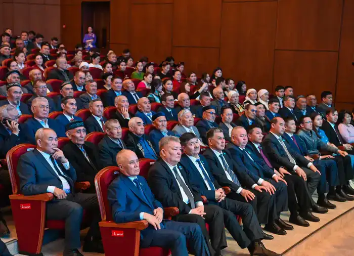 В «Центре искусств» состоялось праздничное торжественное собрание (2)