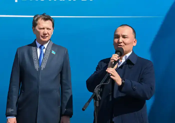 Заложена капсула строительства гостиницы IBIS в Кызылорде (8)