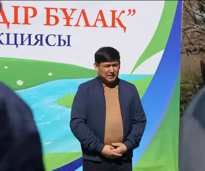 Субботник на роднике Көзді ата в Ордабасинском районе Туркестана