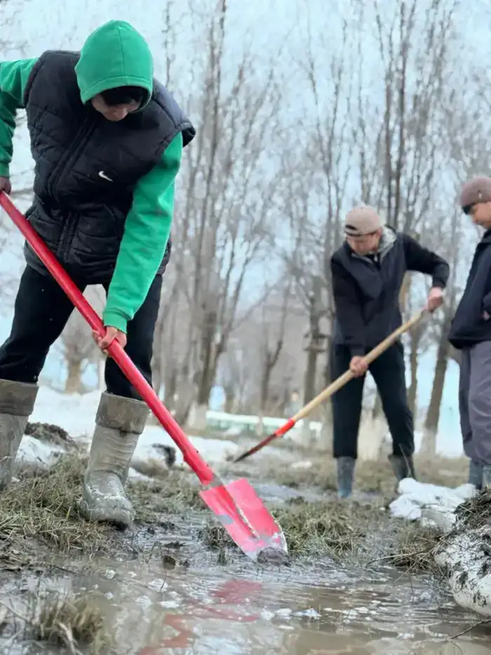 Алгабас: школьники защищают природу родников