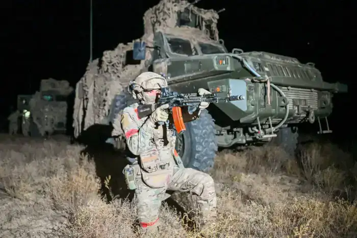 Министр обороны определил приоритеты боевой подготовки Вооруженных сил (5)