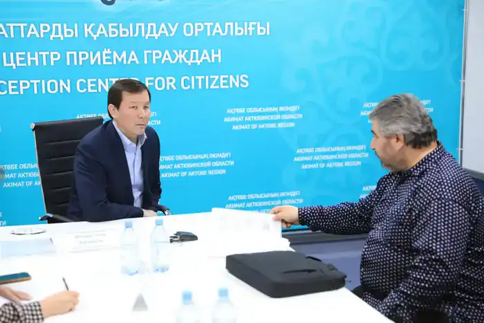 В Актобе аким области провел прием граждан (4)