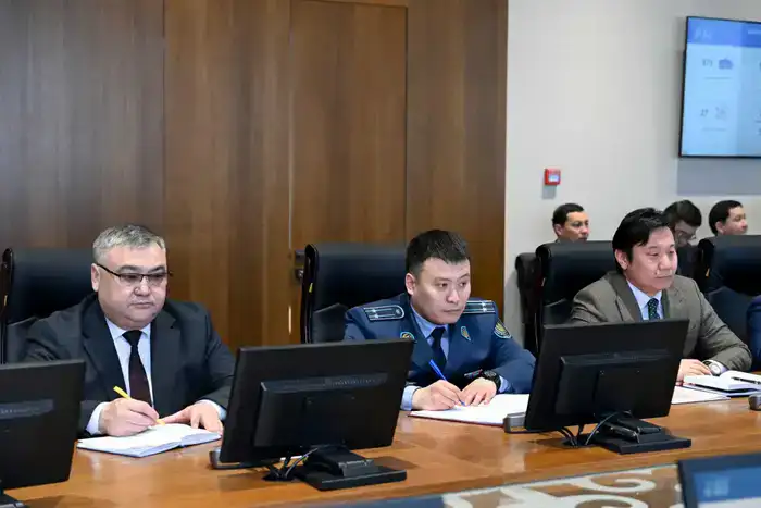 В области Абай рассмотрели ход подготовки к весенне-полевым работам (3)