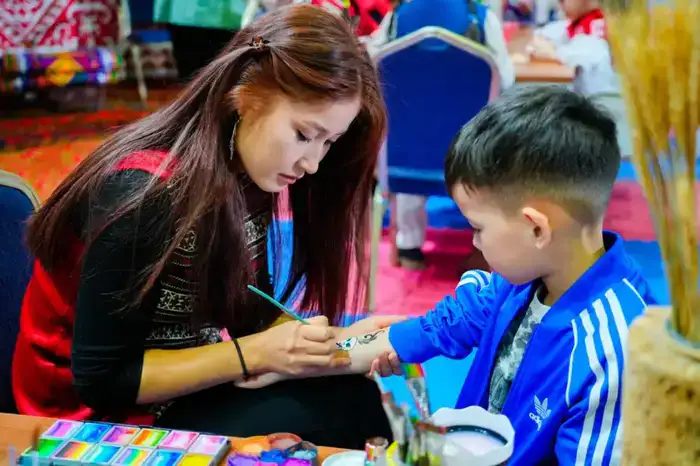 В Астане для детей развернули творческую зону на Наурыз (6)