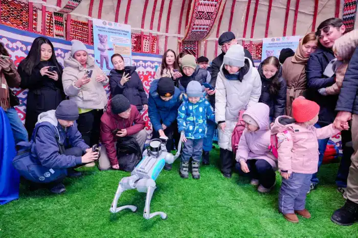 Кибергигиена, полицейский дрон и цифровая грамотность: юрта «Закон и порядок» заработала на Наурыз в Астане (5)